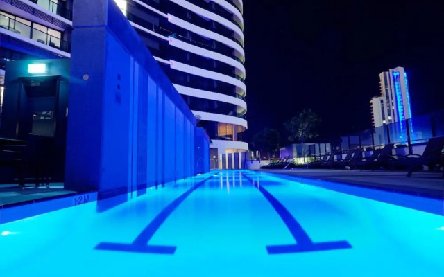 Oracle Broadbeach Apartments
