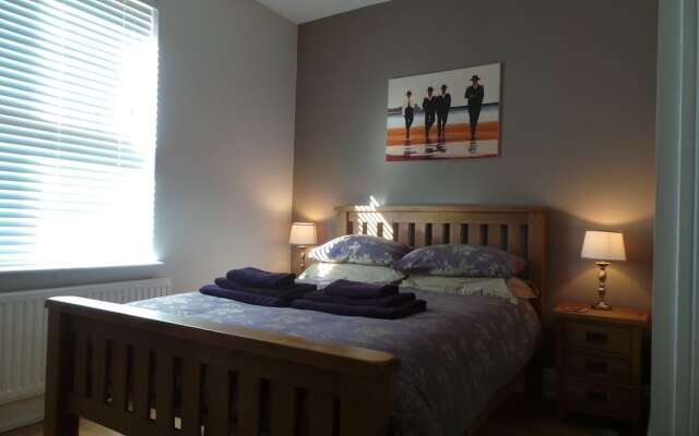 Laurels Bed & Breakfast