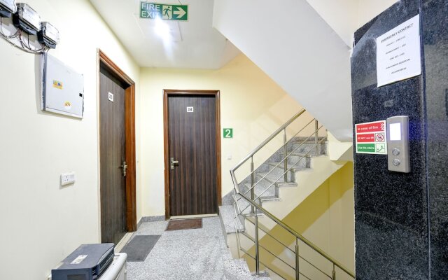 FabHotel Dwarka Residency