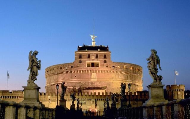 Castel Sant'Angelo Luxury ArtSuites