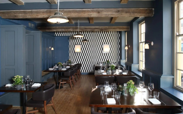 The Crown & Thistle