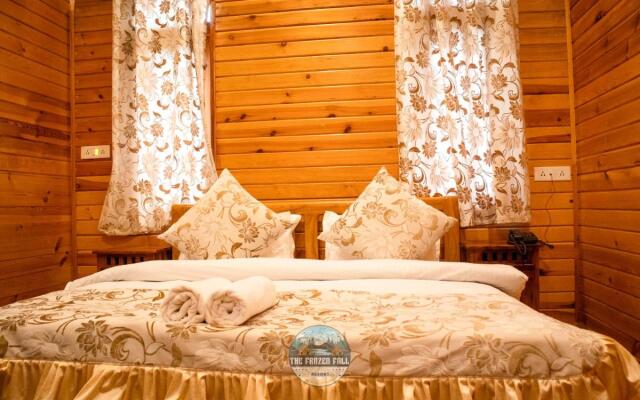 The FrozenFall Resort - Gulmarg