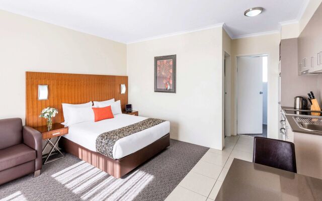 Central Motel & Apartments, Best Western Signature Collection