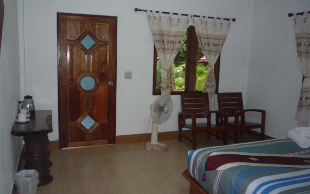 Khao Sok Holiday Resort