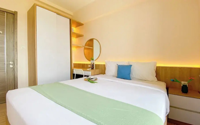 Relaxing And Strategic 2Br At Sky House Bsd Apartment