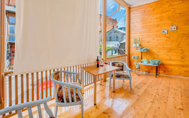 H&B apartments Qolga