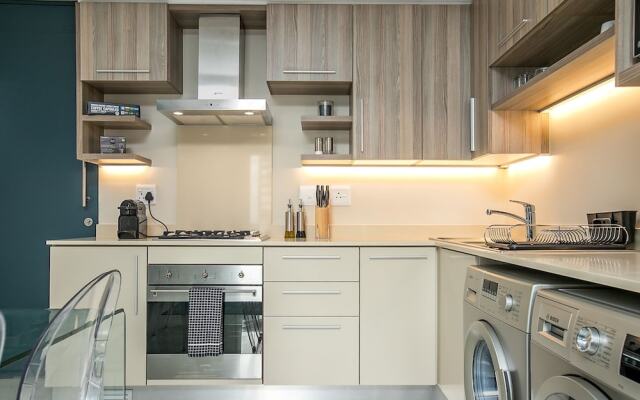 801 The Tyrwhitt Rosebank - Adults Only