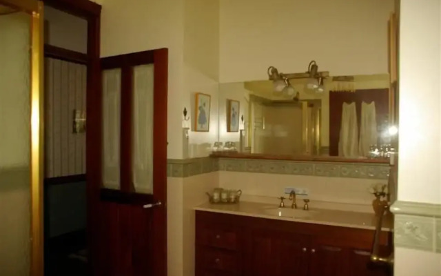Riviera Bed and Breakfast