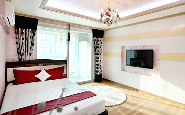 Geoje Sonamoo Fragrance Pension