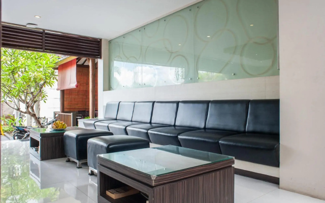 Bali Chaya Hotel Legian