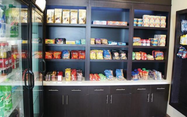 La Quinta Inn & Suites Clinton