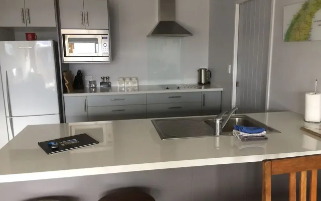 Mackenzie Apartments & Suites