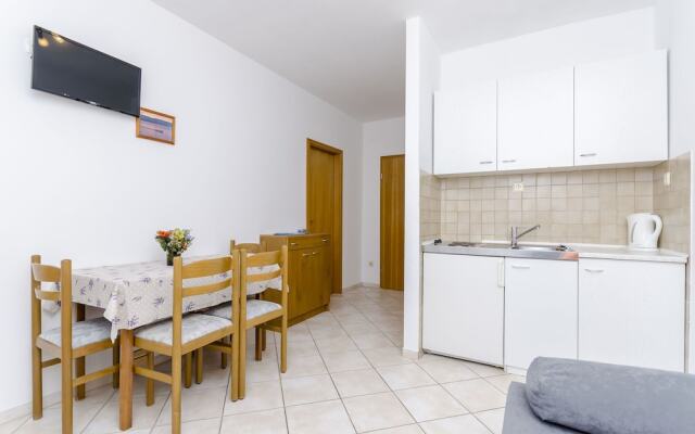 Apartman Mart