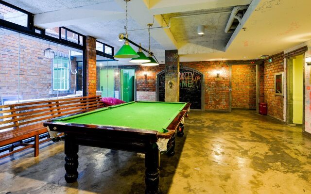 Le Tour Traveler's Rest Youth Hostel