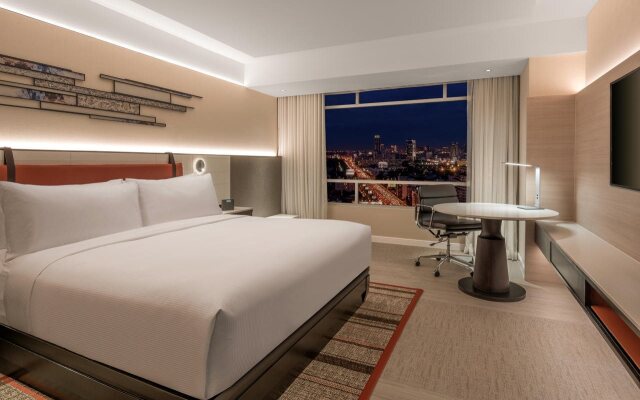 DoubleTree by Hilton Bangkok Ploenchit
