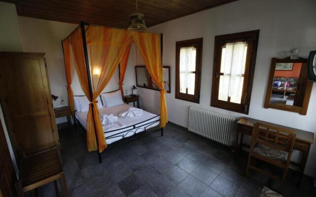 Guesthouse Rousis
