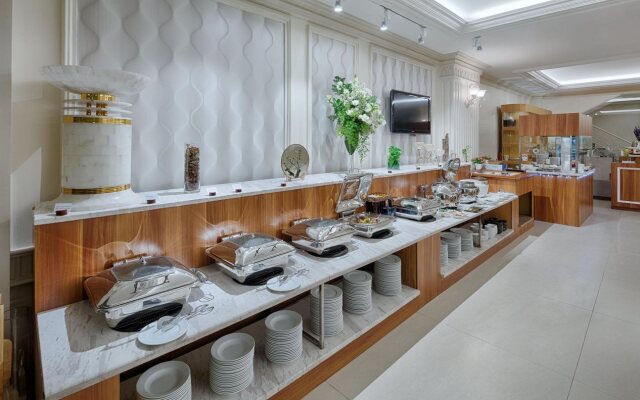 Silverland Sil Hotel