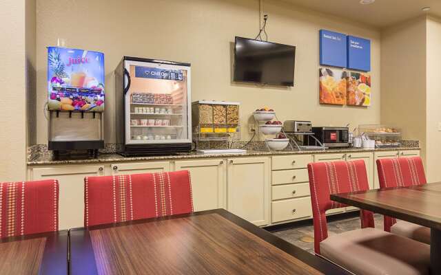 Comfort Inn Bentonville - Crystal Bridges