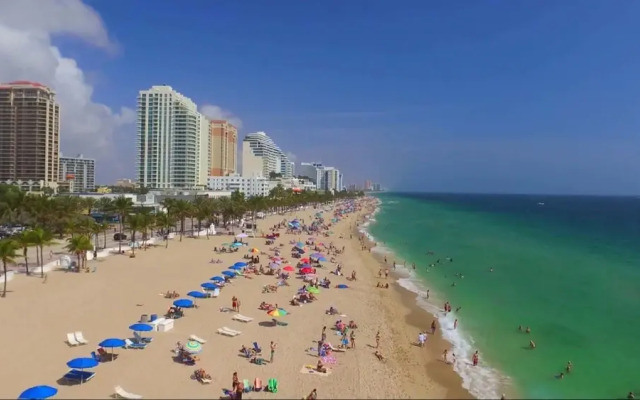 Luxury 2 BR Condos with Balcony