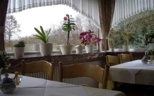 Huelsenhain Waldhotel