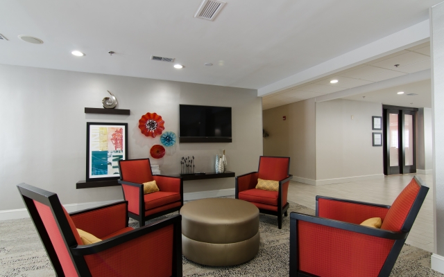 Hampton Inn & Suites Parkersburg Downtown