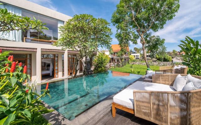 Stunning 4BR Private Villa in Canggu