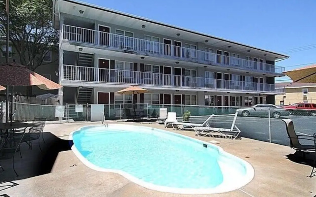 Sea Gem Motel and Apartments