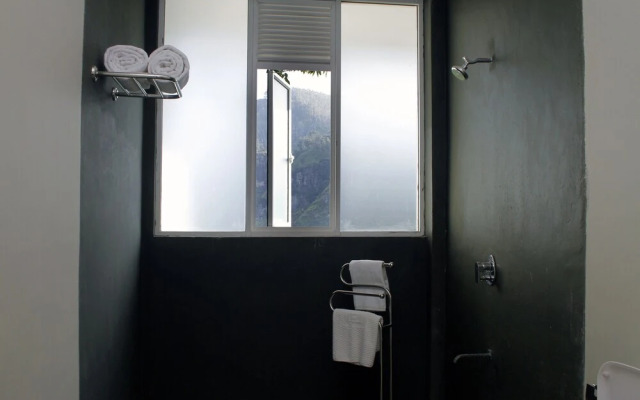 The Tenth Hotel