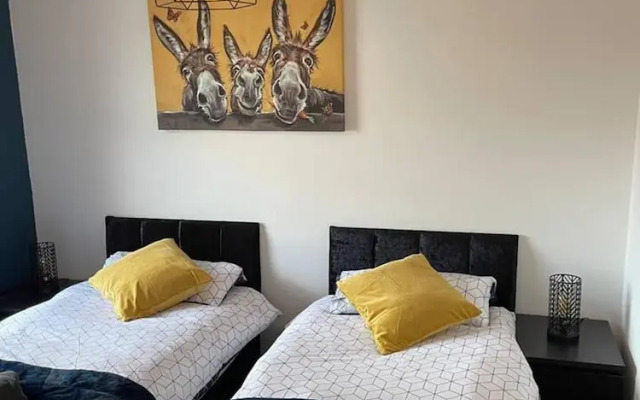 Immaculate Luxury 2-bed Apartment in Liverpool