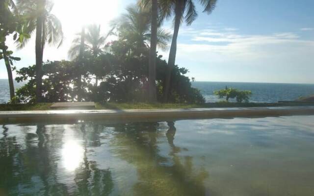 Cocos Camp