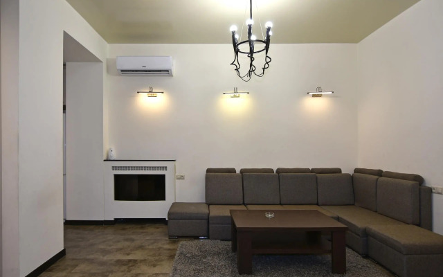 Rent Inn Yerevan (Rent Inn Yerevan) on Nalbandian Street 9