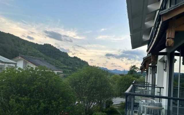 Hewan Hot Spring Hotel