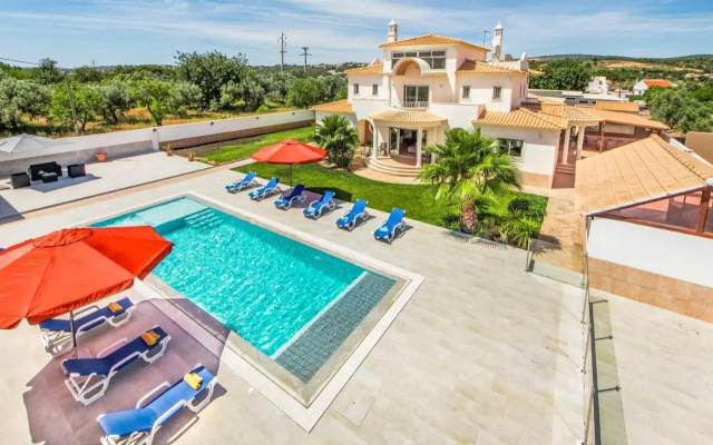 Villa Dourado