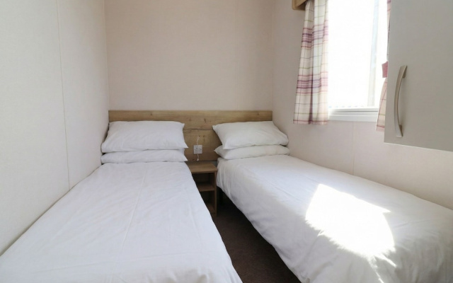 Golden Sands Kinmel Bay - 20528
