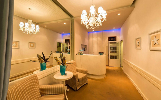 Oasis Beach Hotel