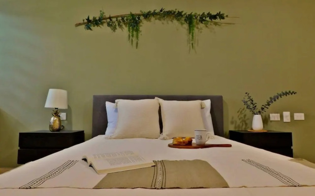 1 Br Apartment W-jungle View - Top Lx Amenities