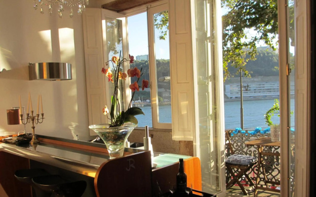 Porto Douro River Guest House