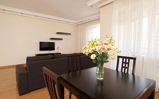 Sweet Home Apart-hotel (Sweet Home) on Buzanda street 13
