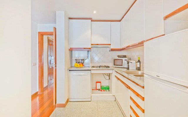 BmyGuest - Central Garage Apartment