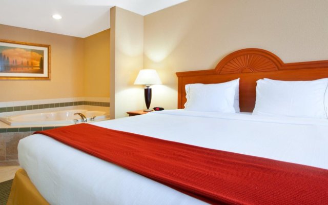 Holiday Inn Express Hotel & Suites, a Lake Zurich-Barrington, an IHG Hotel
