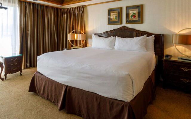 Maverick Hotel and Casino by Red Lion Hotels