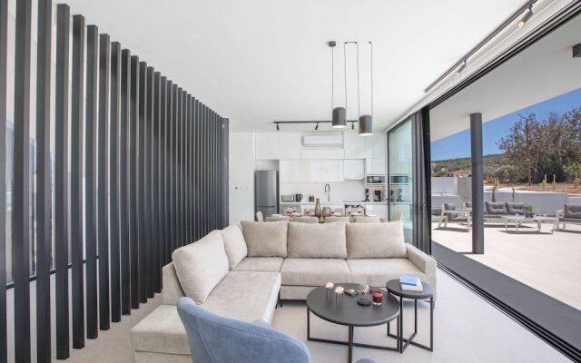 Protaras Elite Pearl Villa Ep16