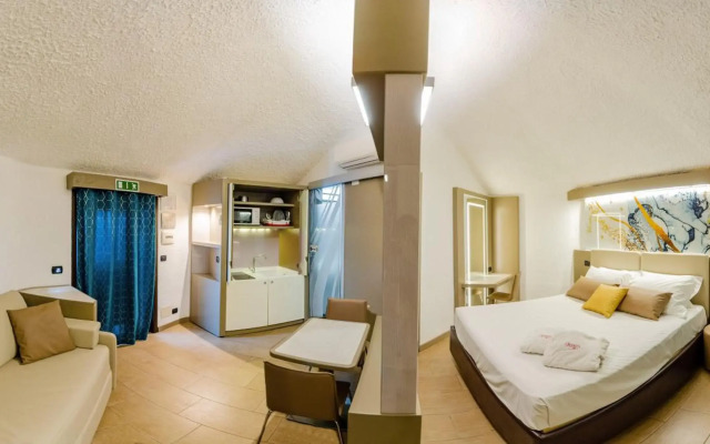 Calanica Residence Hotel