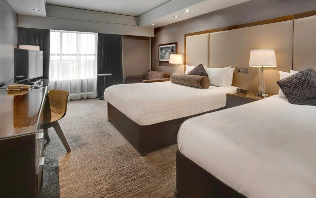Sandman Signature London Gatwick Hotel