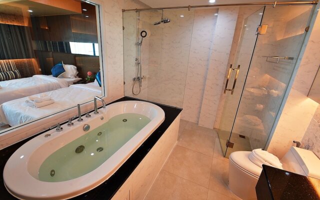 Golden Dragon Beach Resort