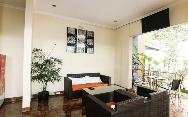 RedDoorz near Terminal Condong Catur 2