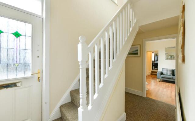 Beautiful Four Bedroom House in Swansea