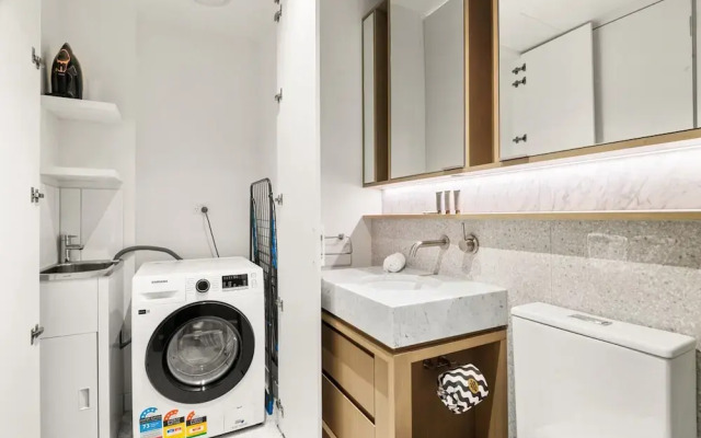 Brand-new 2-bed With Rooftop Access