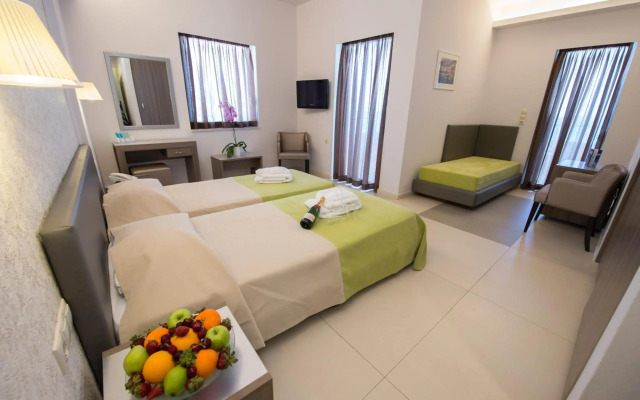 Astron Hotel