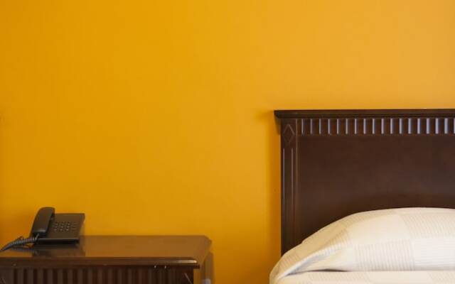 The Yellow House BED&BREAKFAST By South City Housing Pvt Ltd
